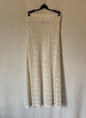Theory Maxi Skirt Large Crochet Lined Cream Stretch Boho Aline Long